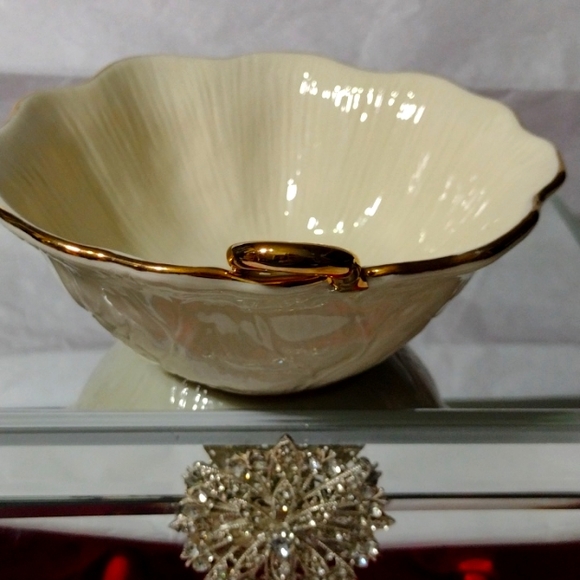 LENOX Eternal Leaf 🌿 Pattern Bowl, Made in the Glorious USA - Picture 8 of 8